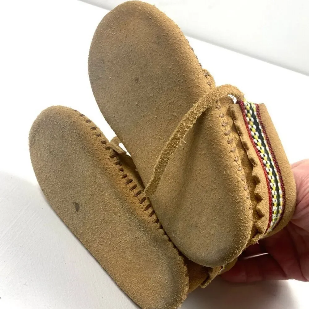 Minnetonka Infant Suede Moccasin Booties Tan Lace Up Crib Shoes Size 5